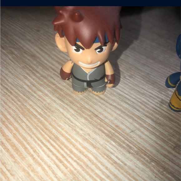 Street fighter mini Funko collectibles open out the bag - Picture 7 of 7